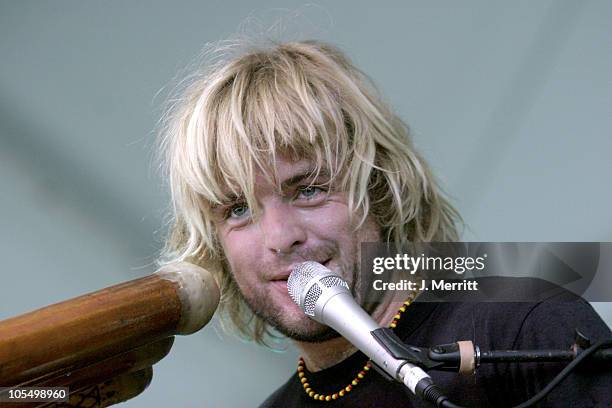 Xavier Rudd Smoking 812 Xavier Rudd Photos & High Res Pictures - Getty Images