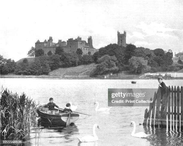 Linlithgow Palace, West Lothian, Scotland, 1894. The palace was one of the principal residences of the monarchs of Scotland in the 15th and 16th...