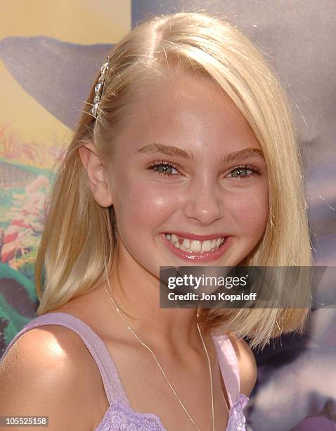 Annasophia Robb during "Charlie and the Chocolate Factory" Los Angeles Premiere - Arrivals at Grauman's Chinese Theater in Hollywood, California,...