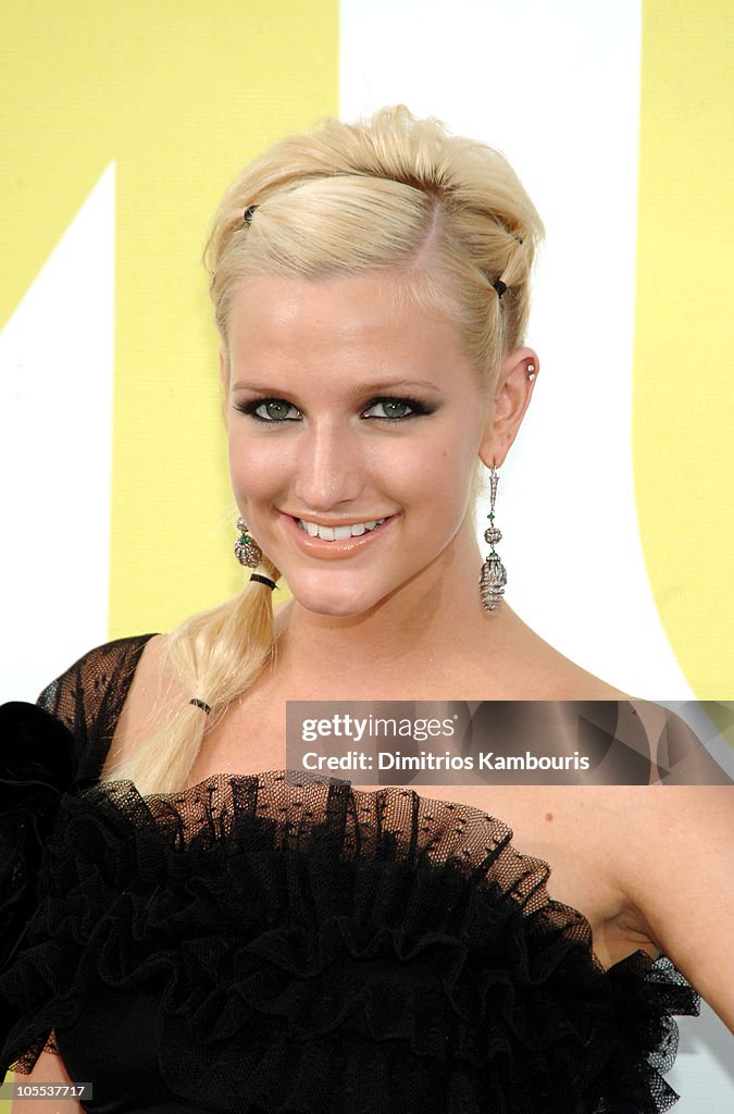 2005 MTV Video Music Awards - Arrivals