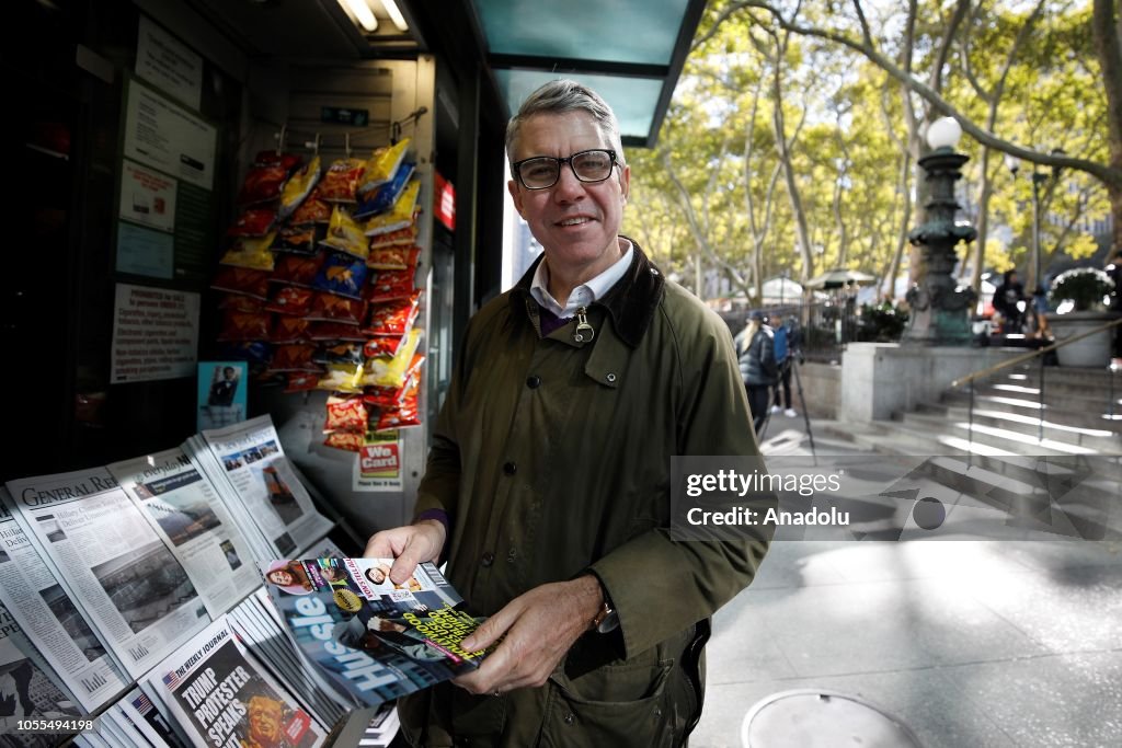 Colombia Journalism Review Editor in Chief Kyle Pope, gives a pose in