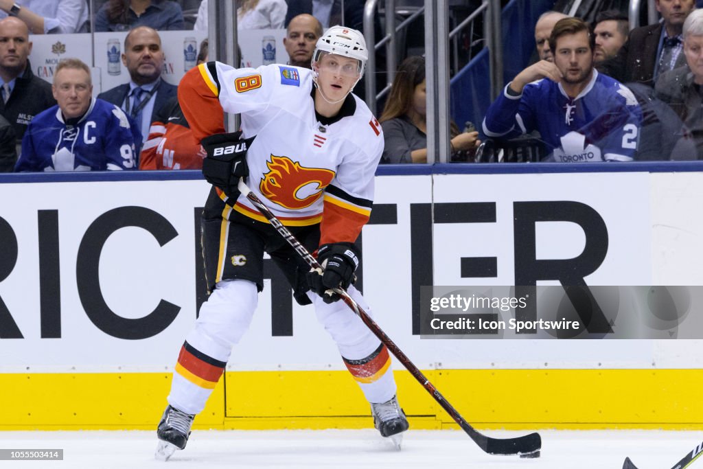 NHL: OCT 29 Flames at Maple Leafs