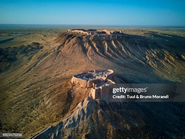 uzbekistan, karakalpakstan, ayaz kala - uzbekistan 個照片及圖片檔