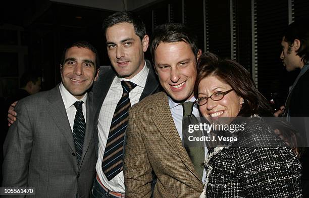 49 photos et images haute résolution de John J Donnelly - Getty Images