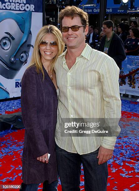 Helen Labdon and Greg Kinnear during "Robots" Los Angeles Premiere - Arrivals at Mann Village Theatre in Westwood, California, United States.