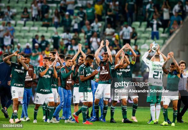 Players of Palmeiras of Brazil applaud their fans after loosing the match against Boca Juniors for the Copa CONMEBOL Libertadores 2018 at Allianz...