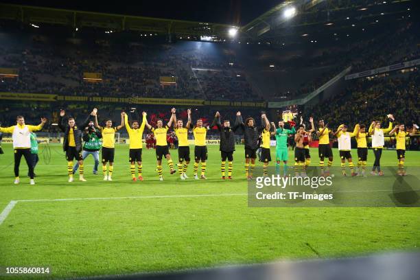 Lukasz Piszczek of Borussia Dortmund, Jacob Bruun Larsen of Borussia Dortmund, Achraf Hakimi of Borussia Dortmund, Paco Alcacer of Borussia Dortmund,...