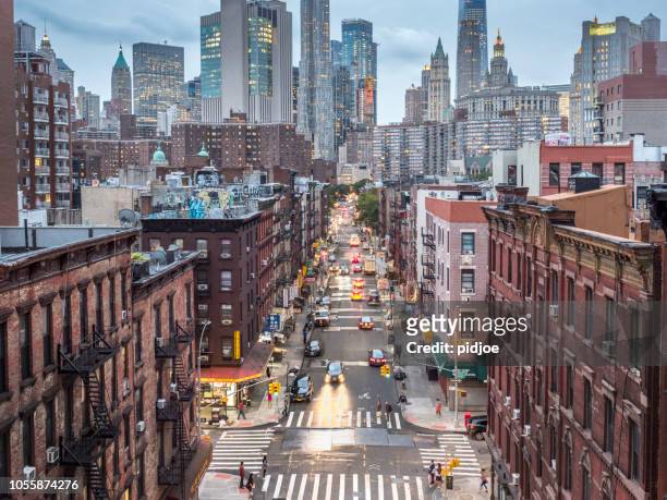 lower manhattan cityscape - chinatown - lower east side manhattan stock pictures, royalty-free photos & images