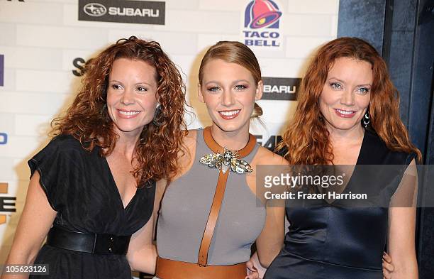 Actresses Lori Lively, Blake Lively, and Robyn Lively arrive at Spike TV's "Scream 2010" at The Greek Theatre on October 16, 2010 in Los Angeles,...