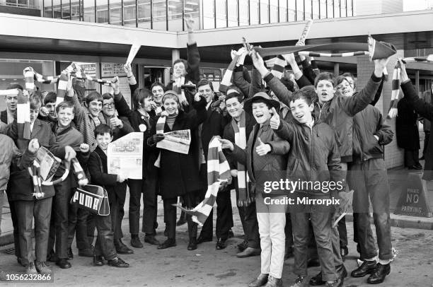 Charlton fans at Coventry station ahead of their FA Cup-tie at Highfield Road, 27th January 1971.