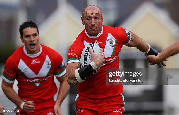 Wales player Gareth Thomas in action during the Rugby League Alitalia European Cup match between Wales and Ireland at the Gnoll on October 17, 2010...