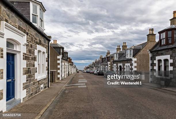 uk, scotland, inverness, moray, portknockie, townscape - grampian scotland ストックフォトと画像