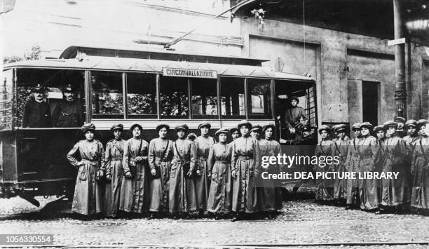 Group of tramway women in Milan World War I, Italy, 20th century.