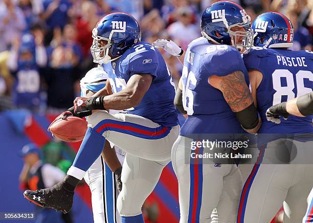 Brandon Jacobs of the New York Giants celebrates his touchdown against the Detroit Lions at New Meadowlands Stadium on October 17, 2010 in East...
