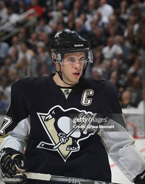 Sidney Crosby of the Pittsburgh Penguins skates against the Philadelphia Flyers at the Consol Energy Center on October 7, 2010 in Pittsburgh,...