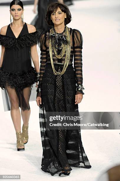 Super Model Ines Supermodel Ines De La Fressange Photos and Premium High Res Pictures ...
