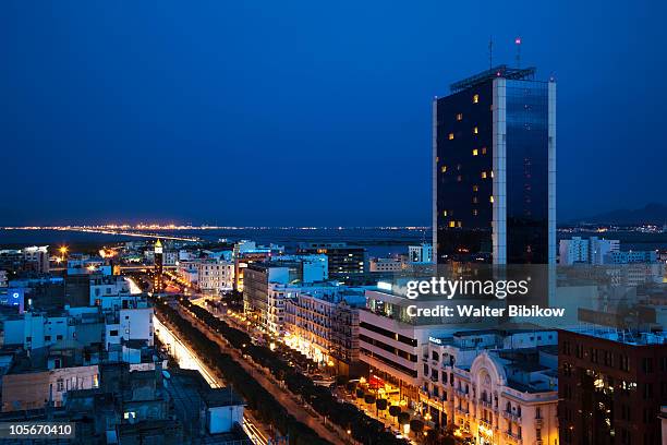 habib bourguiba, view towards hotel africa - チュニス ストックフォトと画像