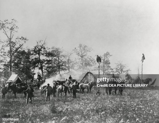 Soldiers of the Confederate army laying telegraph cables, April 1864, photo by Timothy O'Sullivan, United States of America, American Civil War, 19th...