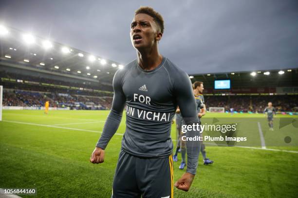 Demarai Gray of Leicester City celebrates in a t shirt to honour the Clubs late chairman Vichai Srivaddhanaprabha after scoring to make it 0-1 during...