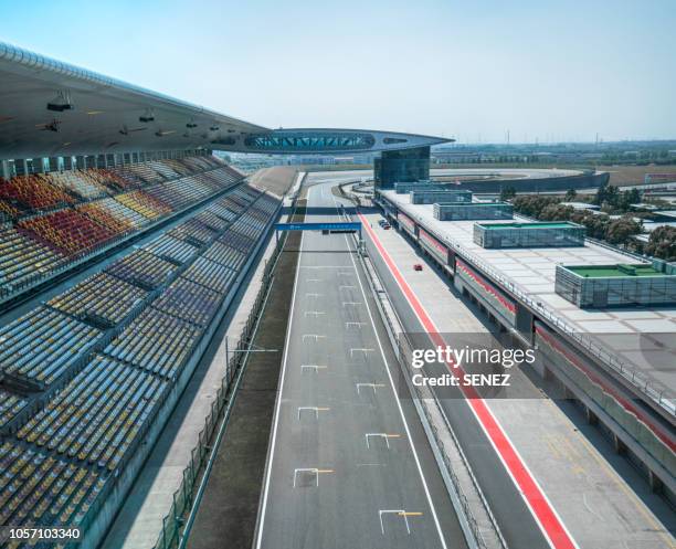 car racing - car racing stock pictures, royalty-free photos & images