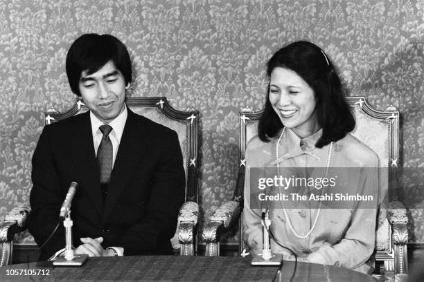 Prince Norihito of Mikasa and fiancee Hisako Tottori attend a press conference on their engagement at the Imperial Household Agency on August 1, 1984...