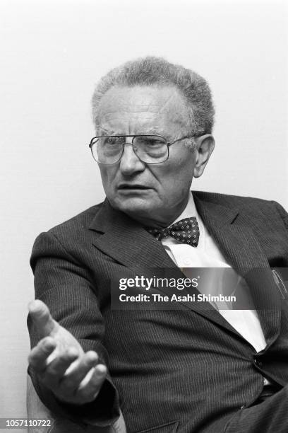 Paul Samuelson Photos and Premium High Res Pictures - Getty Images