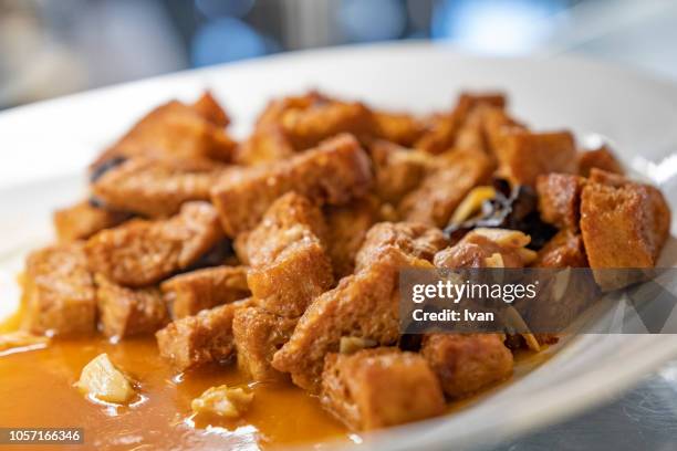traditional chinese food, stew, braised  gluten - seitan foto e immagini stock