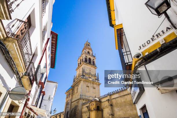 das jüdische viertel in der historischen stadt cordoba / córdoba, spanien. - judendom stock-fotos und bilder