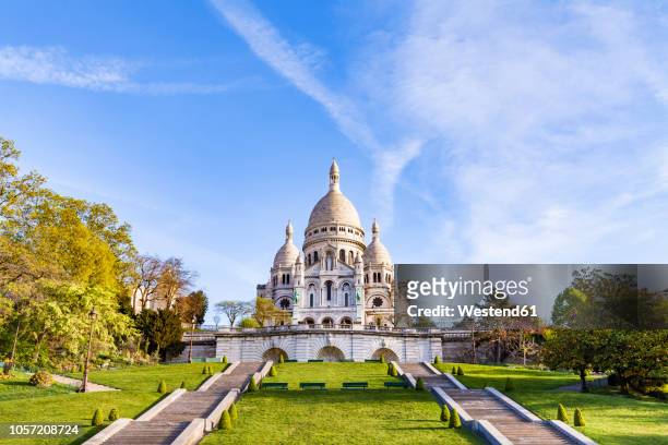 france, paris, montmartre, sacre-coeur de montmartre - basilican church stock pictures, royalty-free photos & images