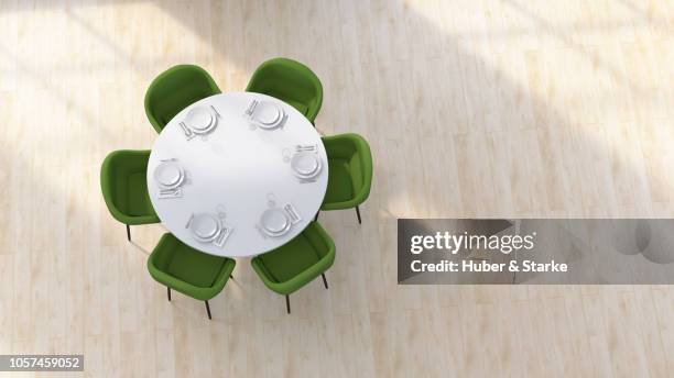 dining table - ronde tafel stockfoto's en -beelden