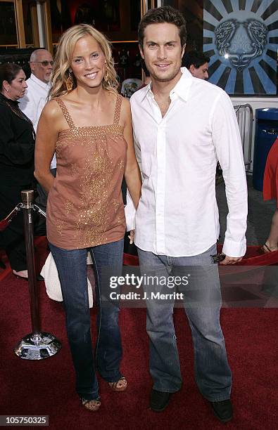 Erin Bartlett and Oliver Hudson during "The Skeleton Key" Los Angeles Premiere - Arrivals at Universal City Walk in Universal City, California,...