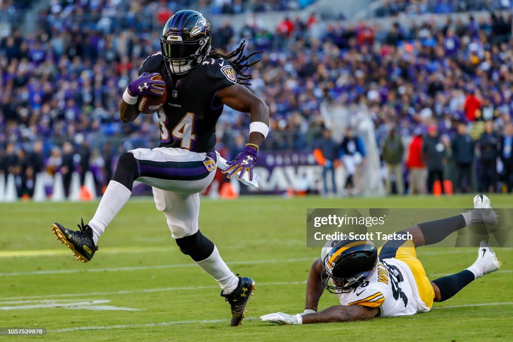 Pittsburgh Steelers v Baltimore Ravens