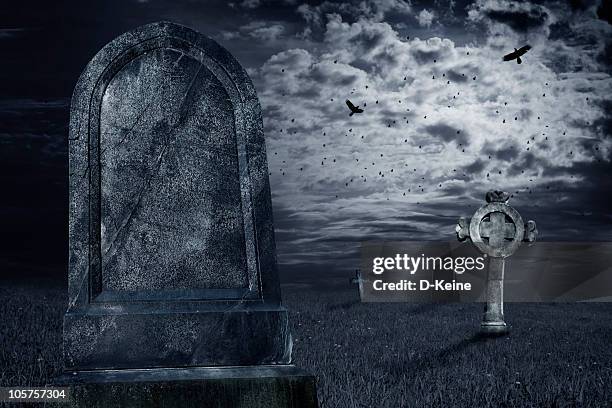 tombstone - grafsteen stockfoto's en -beelden
