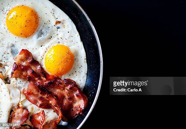 breakfast - stekt ägg bildbanksfoton och bilder