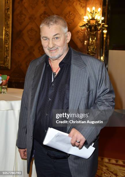 Heinz Hoenig attends the media award Heldenherz at the townhall Hamburg on November 5, 2018 in Hamburg, Germany.