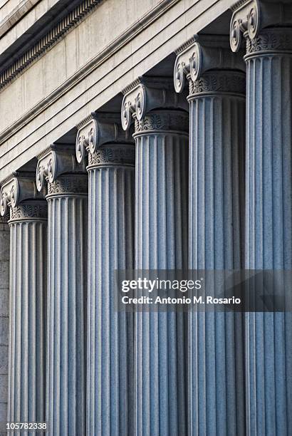 concrete columns on building - arkitektonisk kolonn bildbanksfoton och bilder