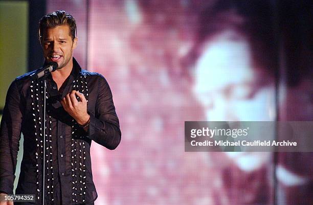Ricky Martin performs "Asignatura Pendiente" at The 4th Annual Latin GRAMMY Awards