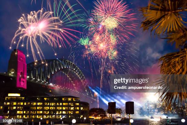 sydney new year's eve - sydney fireworks stock pictures, royalty-free photos & images