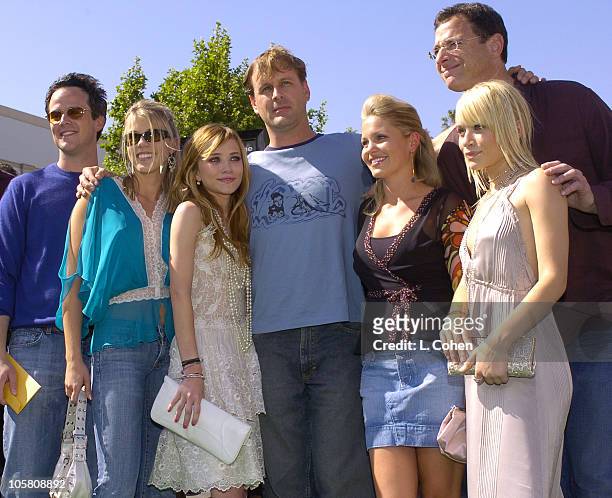 Cast of "Full House" reunion, Scott Weinger, Jodie Sweetin, Mary-Kate Olsen, Dave Coulier, Candace Cameron Bure, Bob Saget and Ashley Olsen