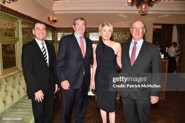 Donna Raggio 22 Dr Michael Dowling Stock Photos, High-Res Pictures, and Images ...
