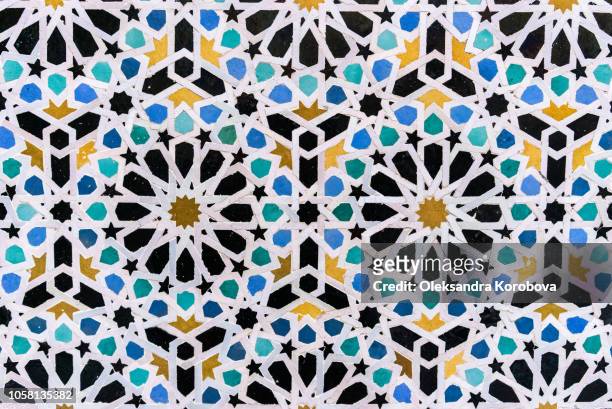 intricate ornamental floor in marrakesh - moroccan tile stock pictures, royalty-free photos & images