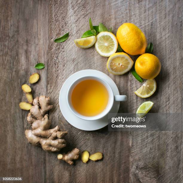 lemon ginger tea. - ginger glasses stock-fotos und bilder