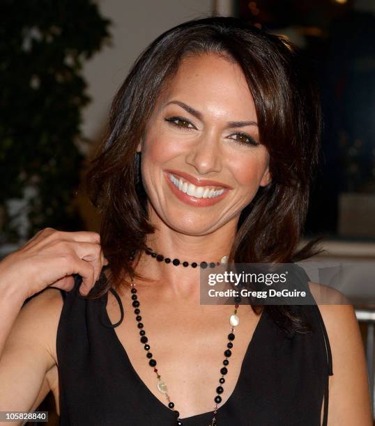 Susanna Hoffs during "Meet The Fockers" Los Angeles Premiere - Arrivals at Universal Amphitheatre in Universal City, California, United States.