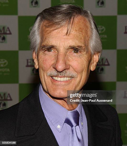 1,217 Dennis Weaver Photos & High Res Pictures - Getty Images