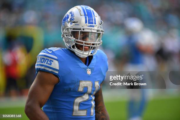 Ameer Abdullah of the Detroit Lions in action against the Miami Dolphins at Hard Rock Stadium on October 21, 2018 in Miami, Florida.