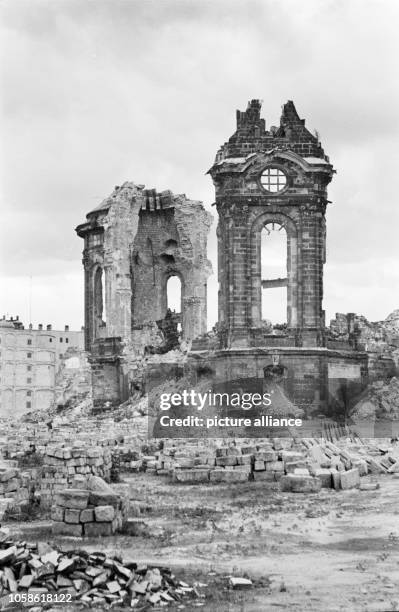 Ruins of the Dresden Frauenkirche in Dresden, Germany. Exact date unknown Photo: Deutsche Fotothek / Richard Peter jun.