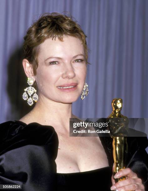 17 Dianne Wiest 1987 Photos & High Res Pictures - Getty Images