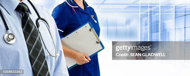 medical team - servizio sanitario nazionale britannico foto e immagini stock