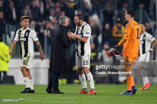 Jose Mourinho, Manager of Manchester United argues with Leonardo Bonucci of Juventus after the UEFA Champions League Group H match between Juventus...