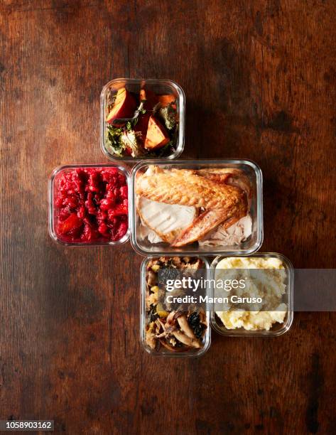 thanksgiving leftovers in containers - thanksgiving leftovers stock pictures, royalty-free photos & images